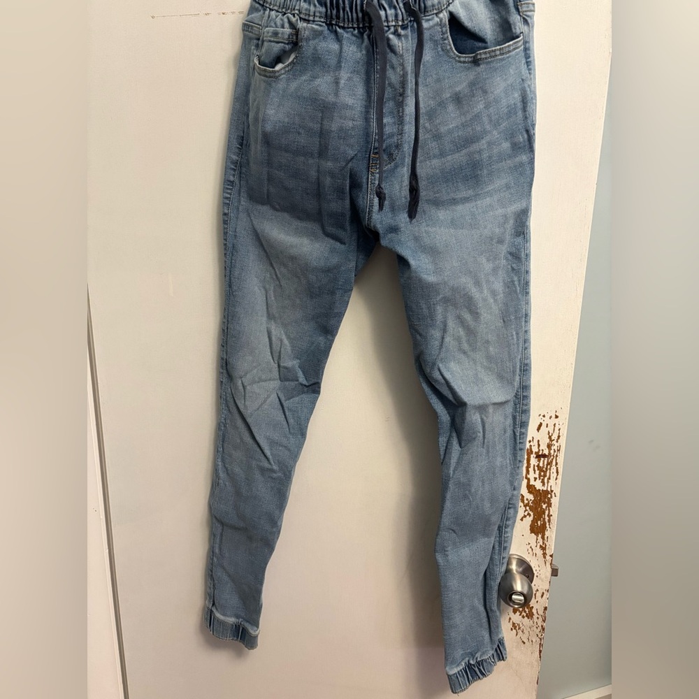 Hollister Light Wash Women’s Jogger Jeans